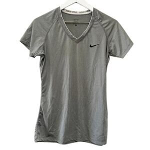 NIKE Pro Shirt Size L Gray Dri-FIT V-Neck Athletic Workout Tee